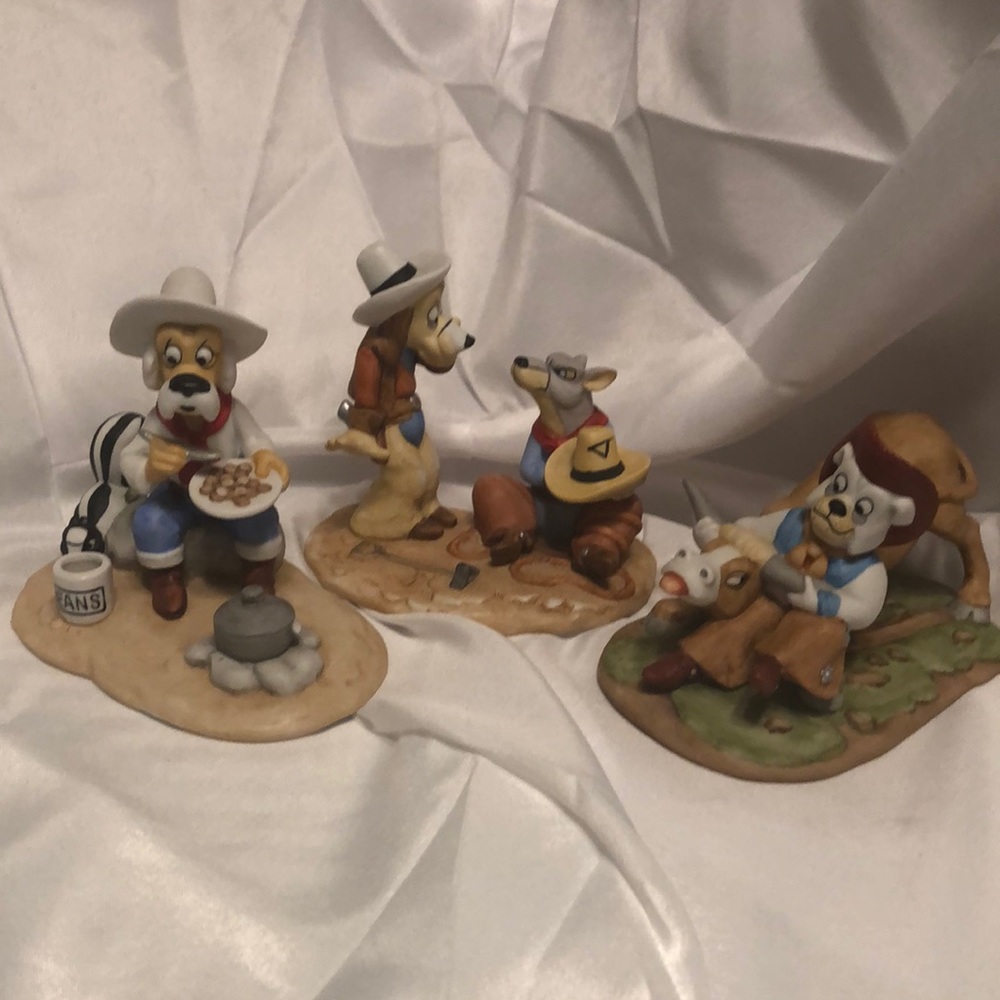 Prairie Dawgs Figurines